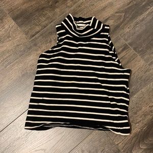 Turtle neck crop top
